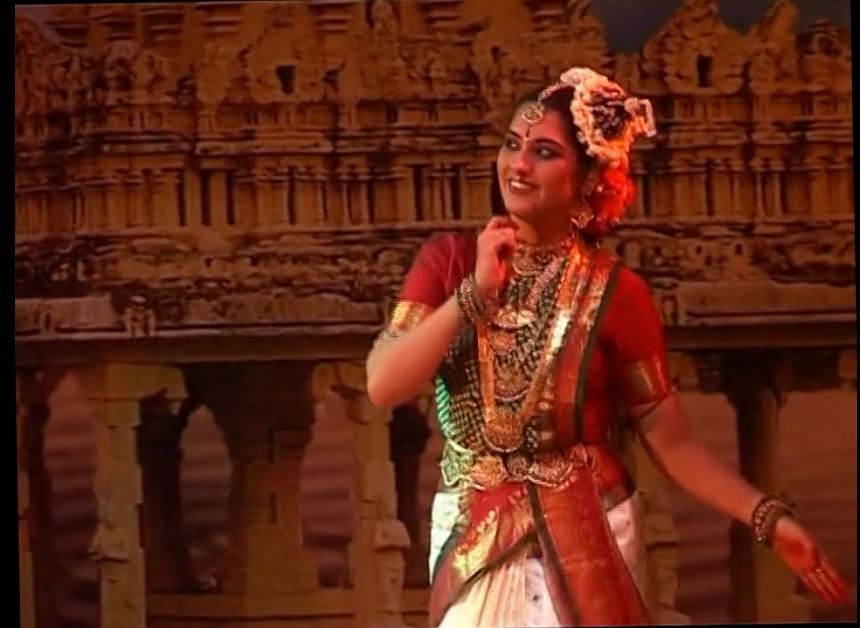 Aayushi classical dance pose